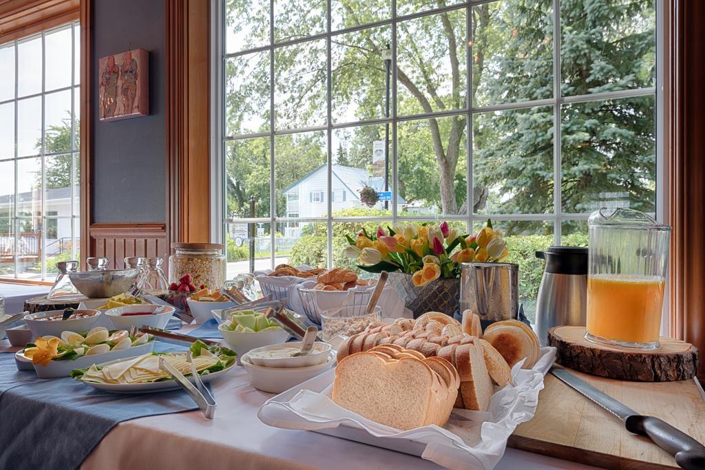 Auberge Handfield Et Spa Saint-Marc-sur-Richelieu Zewnętrze zdjęcie